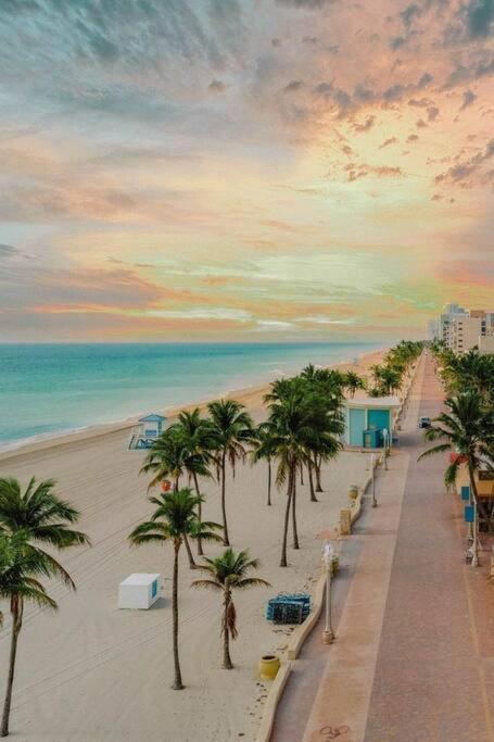 Hollywood Beach, Steps To The Beach, Pool Exteriér fotografie